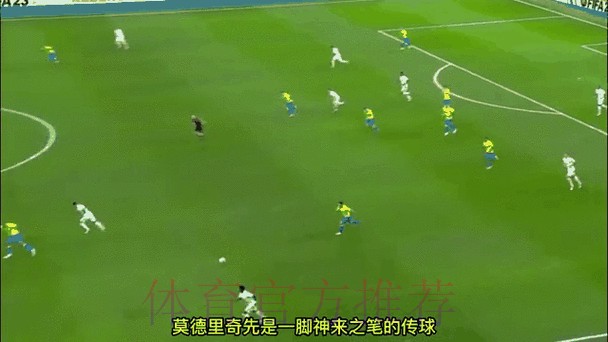 阿斯:皇马关注弗拉霍维奇动态 可能考虑今夏签他